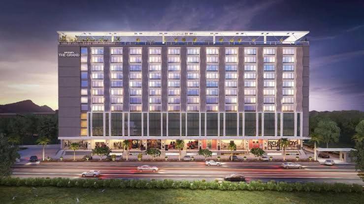 The Grand Hotel Dźajpur Zewnętrze zdjęcie